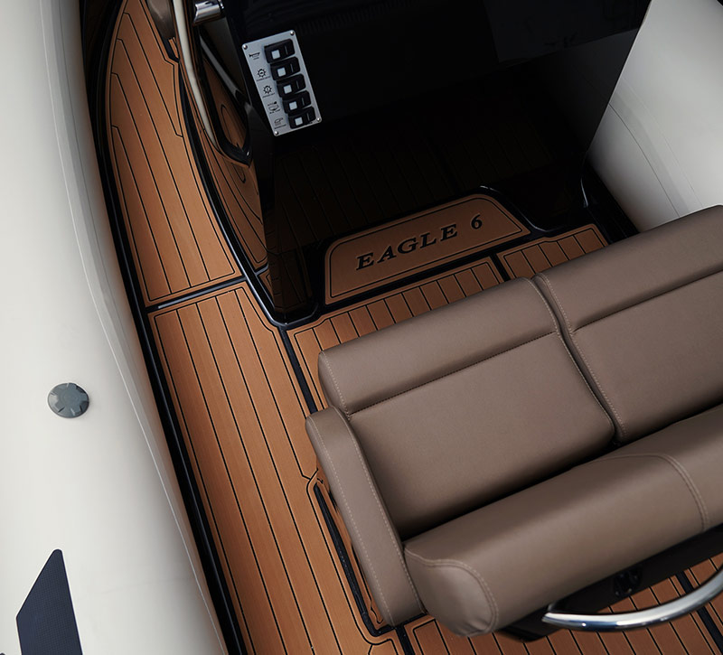 BRIG Eagle 6 Cockpit